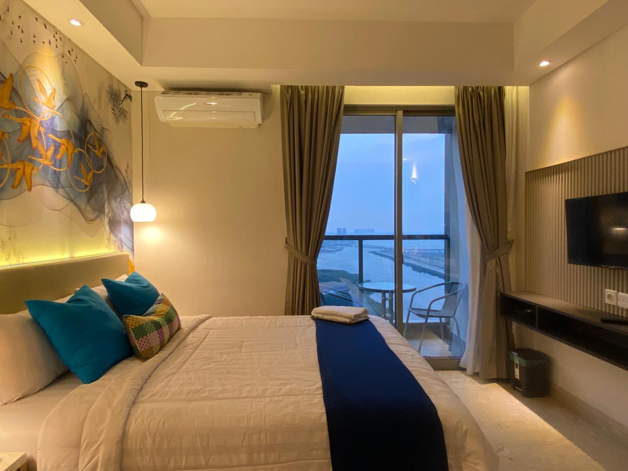 Comfort And Luxury Private Room At Goldcoast Pik Jakarta Room photo